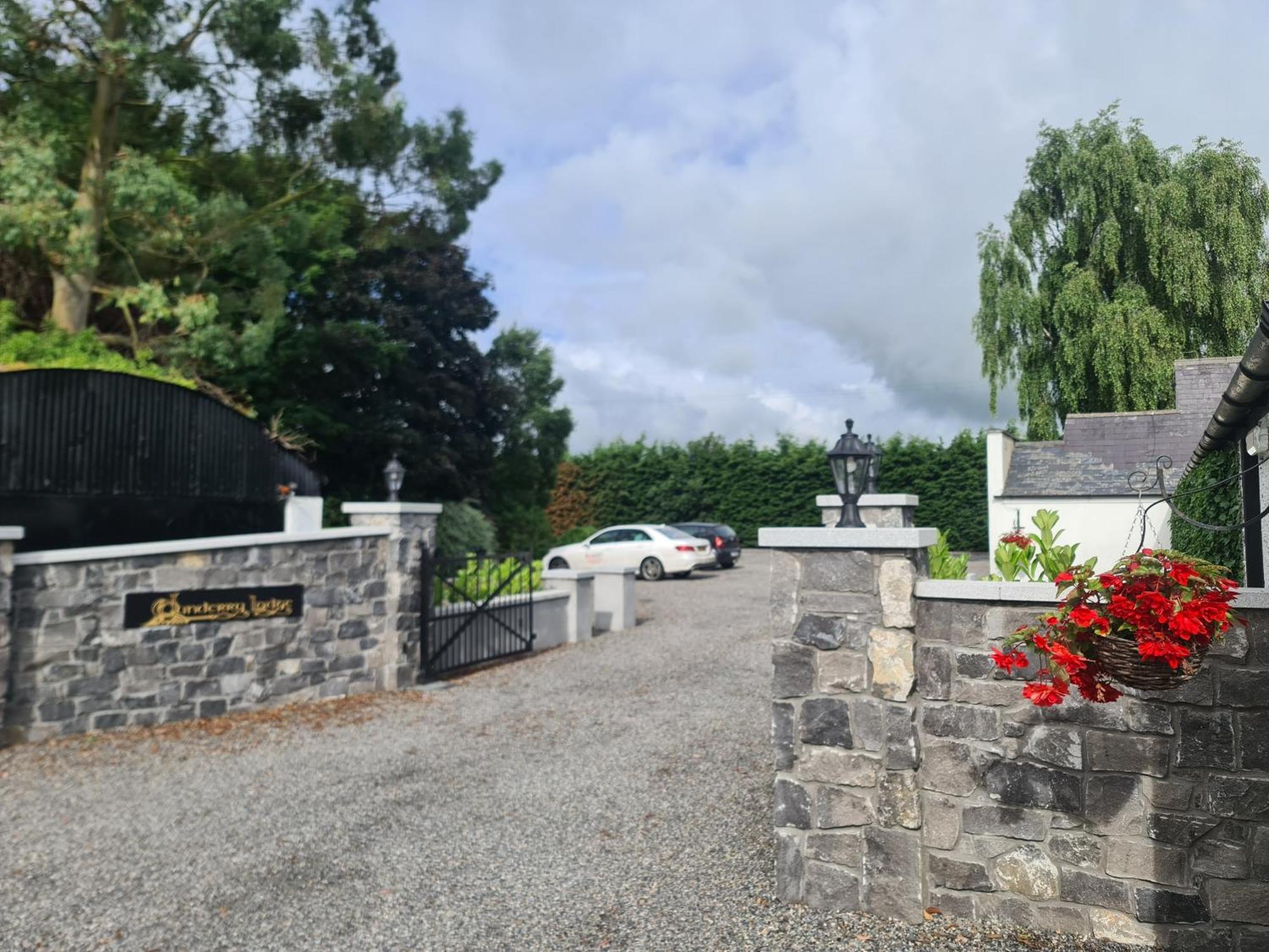 Dunderry Lodge Self Catering Family Lodges Navan Exteriör bild